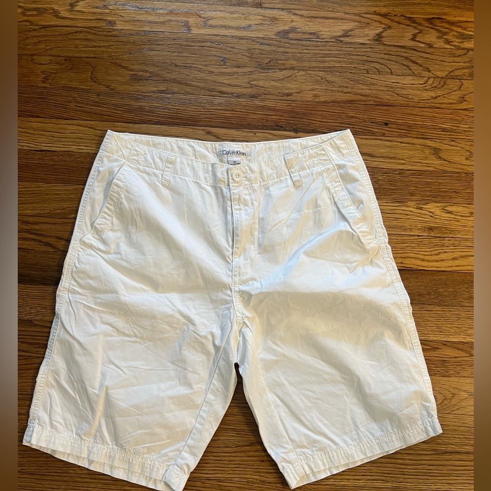 Calvin Klein Men's Crisp White Flat Front Shorts